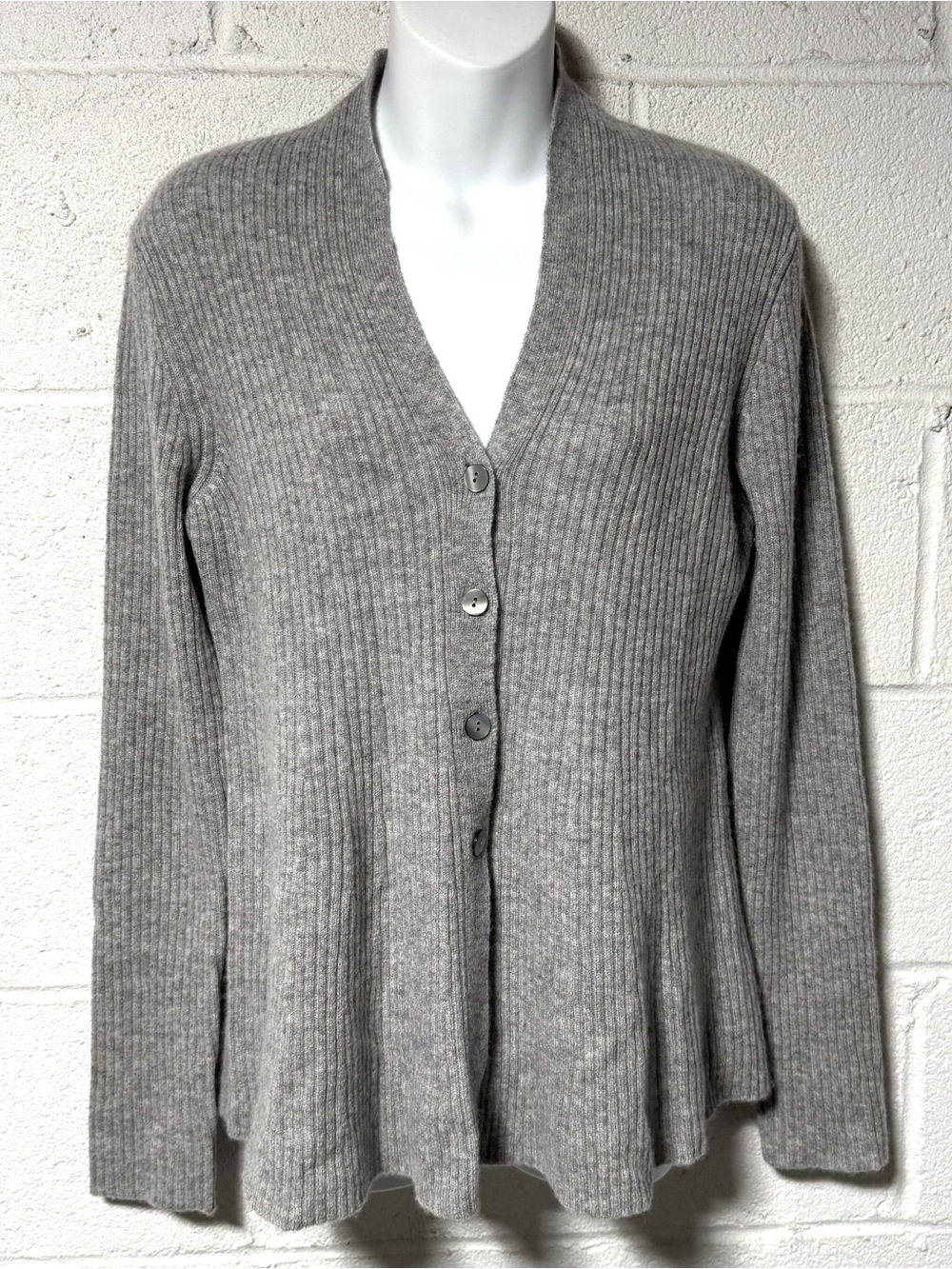 Griffen Cashmere Cardigan Sweater M Gray Ribbed Fit And Flare Quiet Luxury